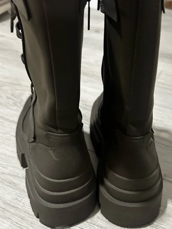 Zara Olive Green Lace-Up Combat Boots with Chunky Sole - Picture 4 of 8